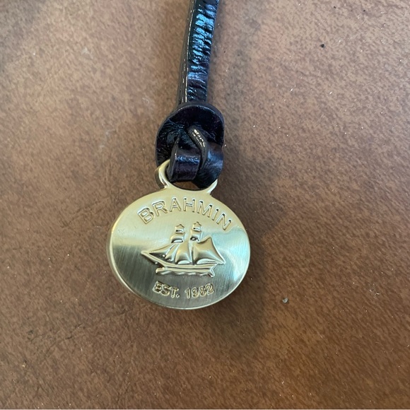 Brahmin EUC zipper top tote bag alligator texture in rich browns and black - Picture 4 of 14